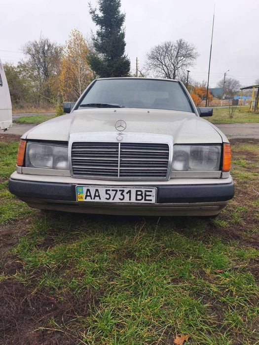 Мерседес бенс w124 2.3 газ бензин