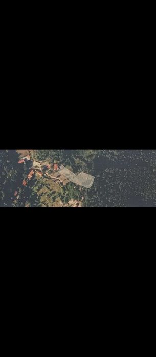 Terreno para construção, com vista para a barragem da Caniçada.