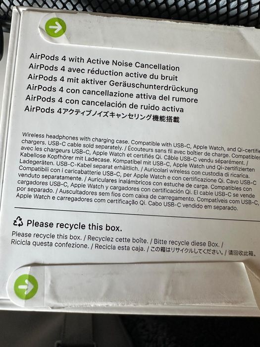Airpods 4 com cancelamento ativo de ruído