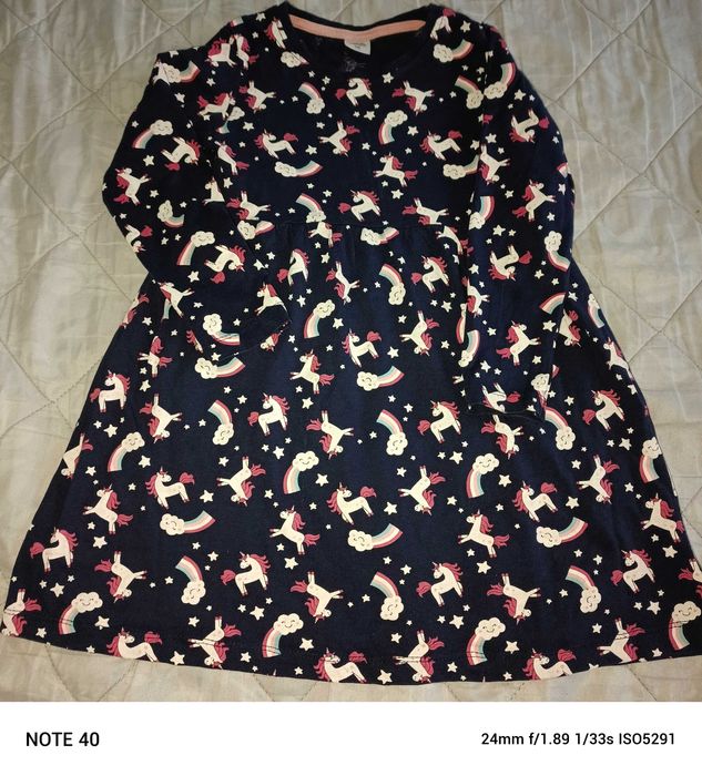 Sukienka z długim rękawem