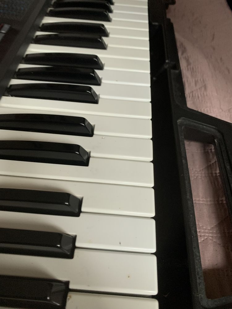 Syntezator Roland Alpha Juno 1 z oryginalnym kejsem