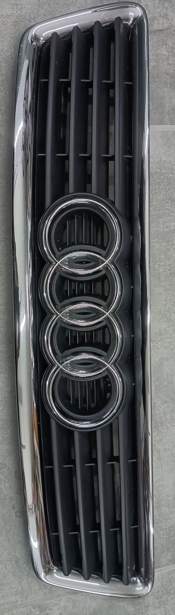 Grill, atrapa Audi A6 C5