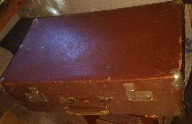 Антикварный чемодан 40-50 годов прошлого века старинный, раритетный