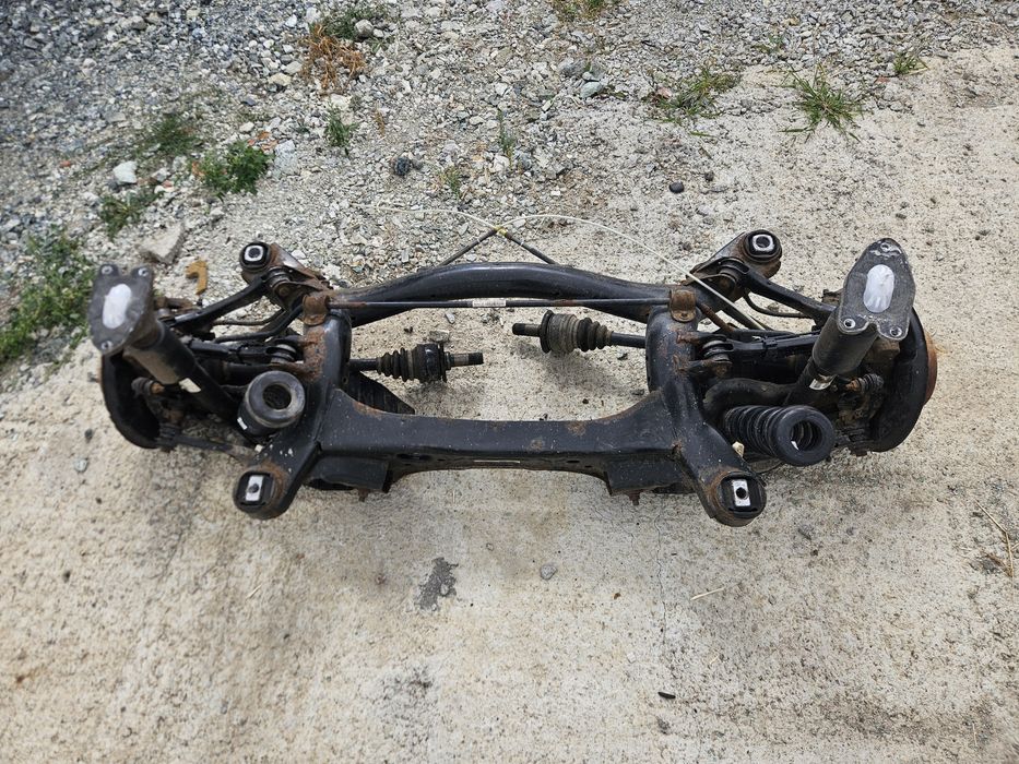 Zawieszenie Tył Bmw 1 F20 F21 belka sanki tylne wózek kołyska kopyto