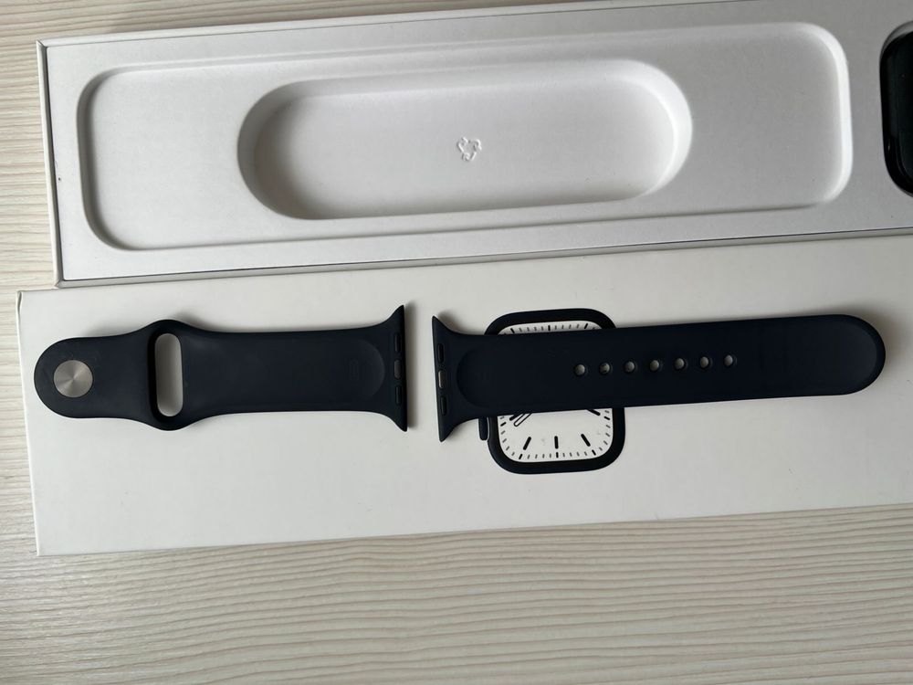 Apple Watch 7 Aluminum ceramic case