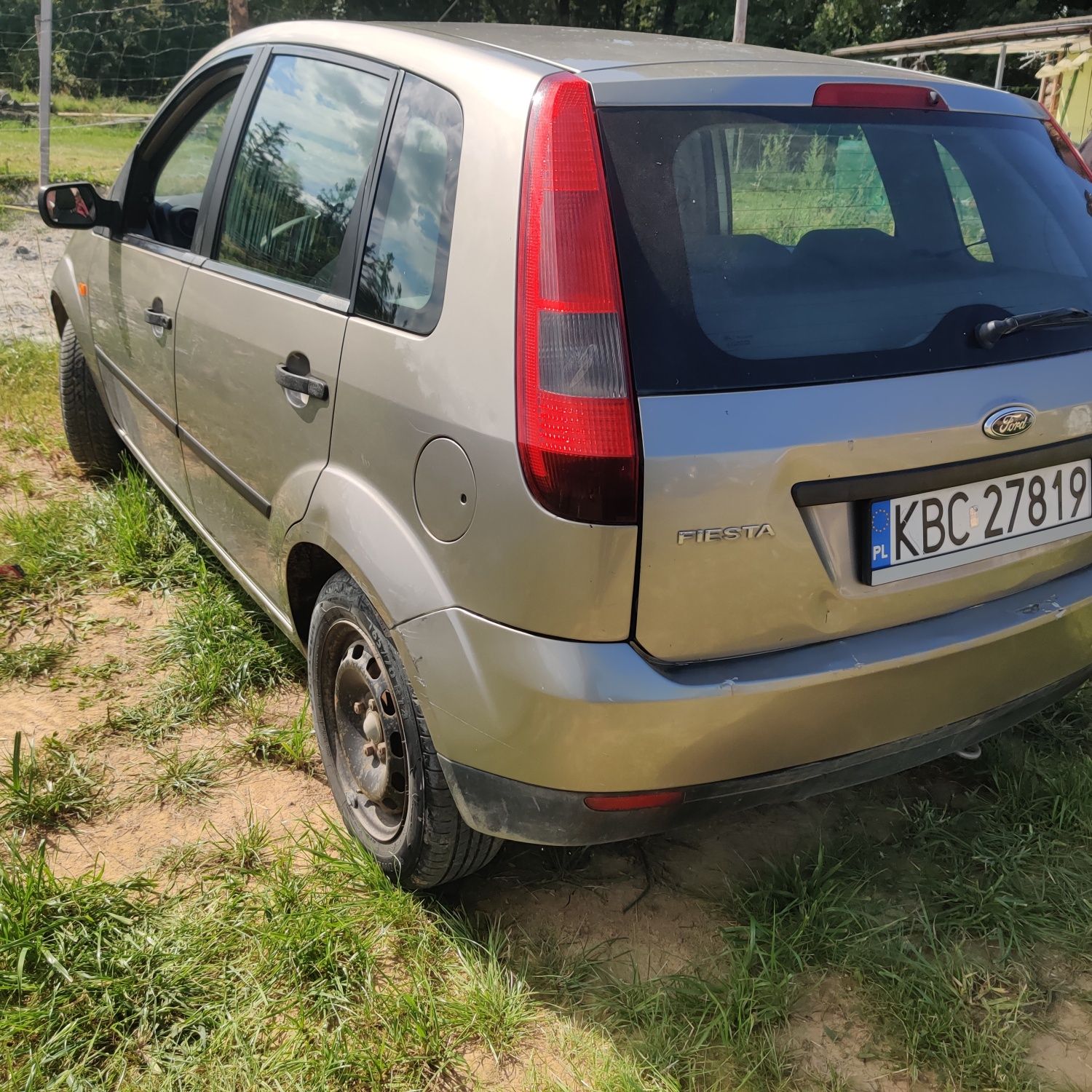 Sprzedam forda fiesta MK6 1.3