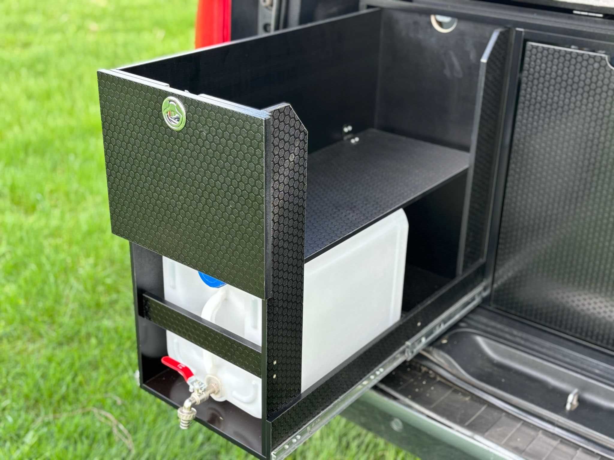 Zabudowa turystyczna CAMPERBOX na zamówienie BUS SUV VAN