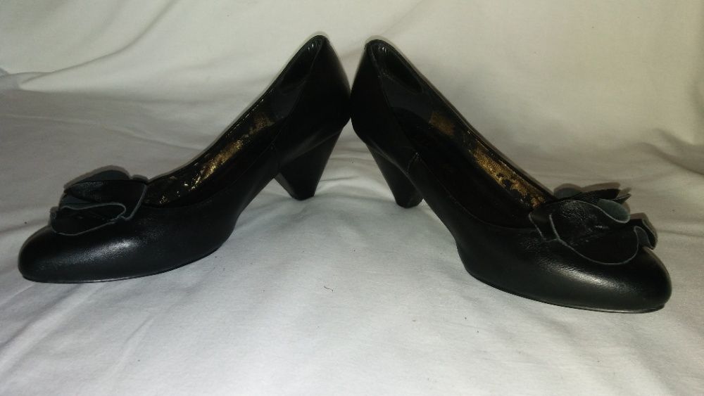 Wide fit roz.38,5, dł wkł.25,5 cm- skóra - stan bdb
