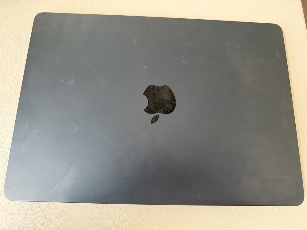 Macbook air m2 8/256