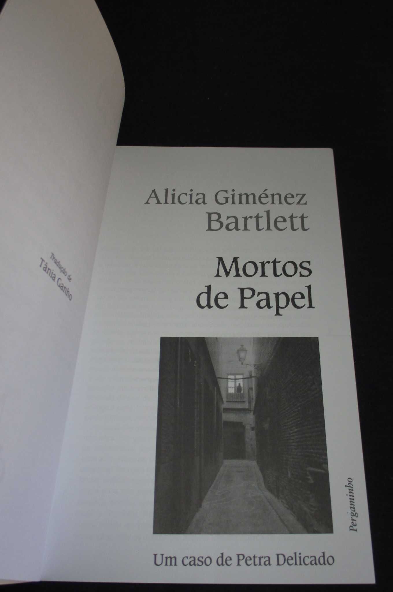 Livro Mortos de papel Alicia Giménez Bartlett