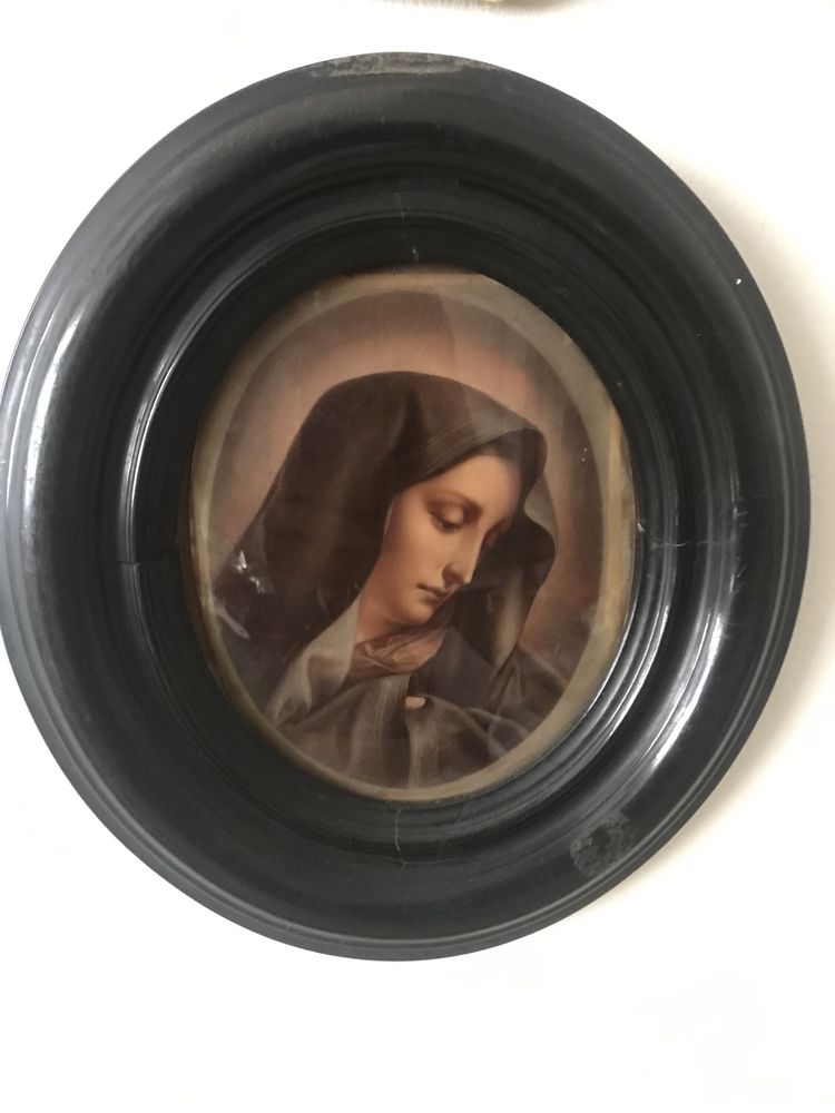 Moldura oval com representação de N.Sra.das Dores - Arte Sacra