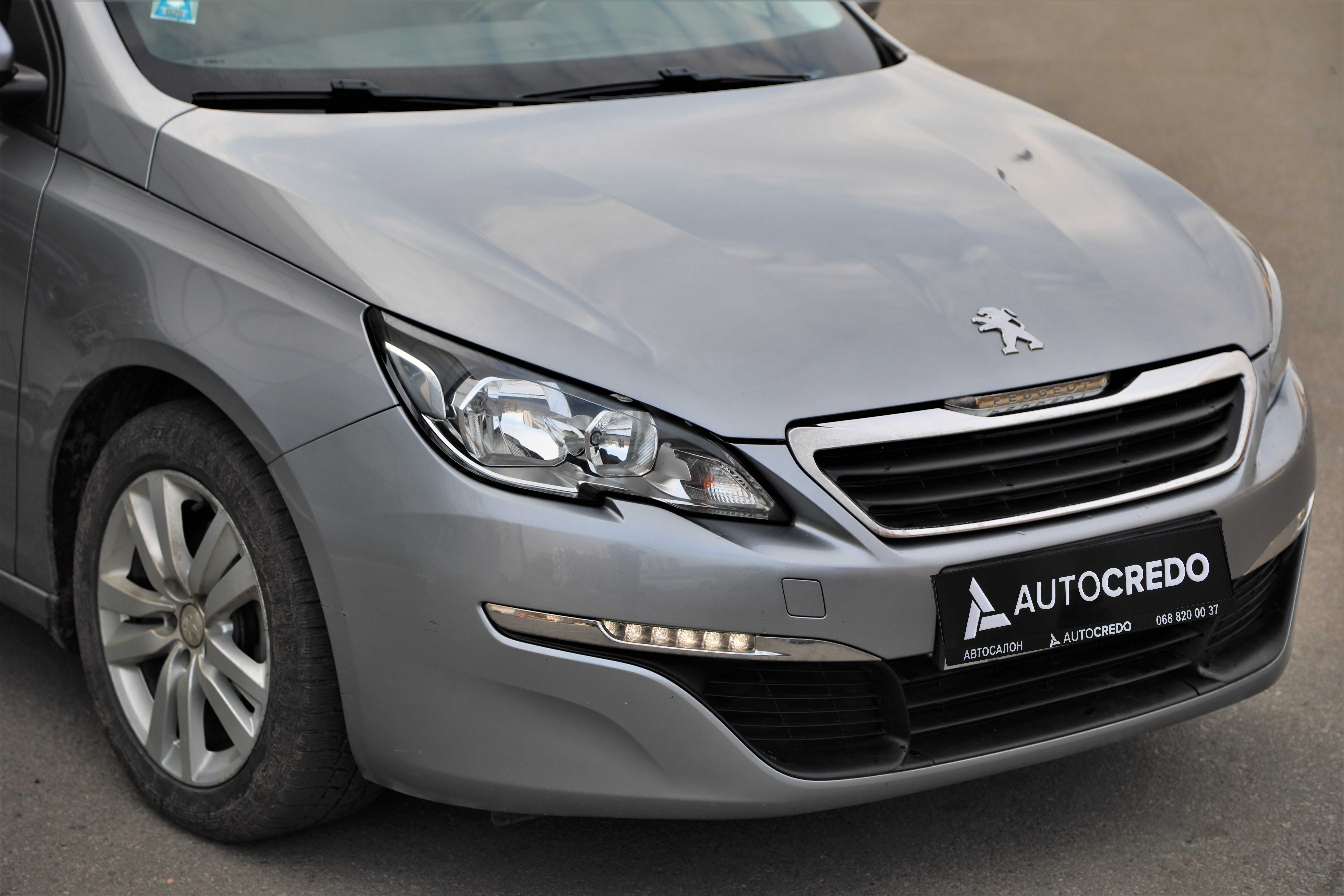 Peugeot 308 2015 року