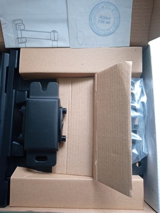 Кронштейн  для телевизора