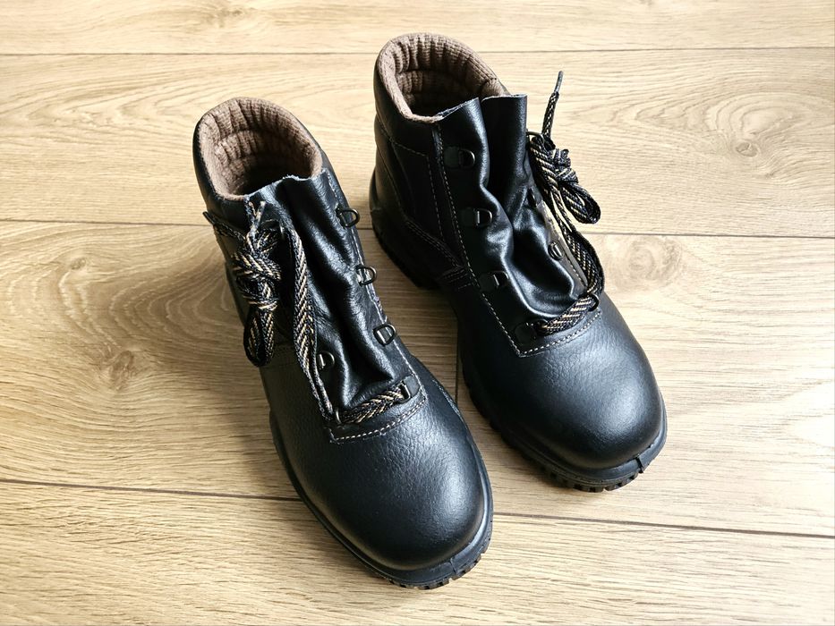 Buty damskie wojskowe r. 35