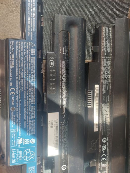 Акумулятор на ноутбуки