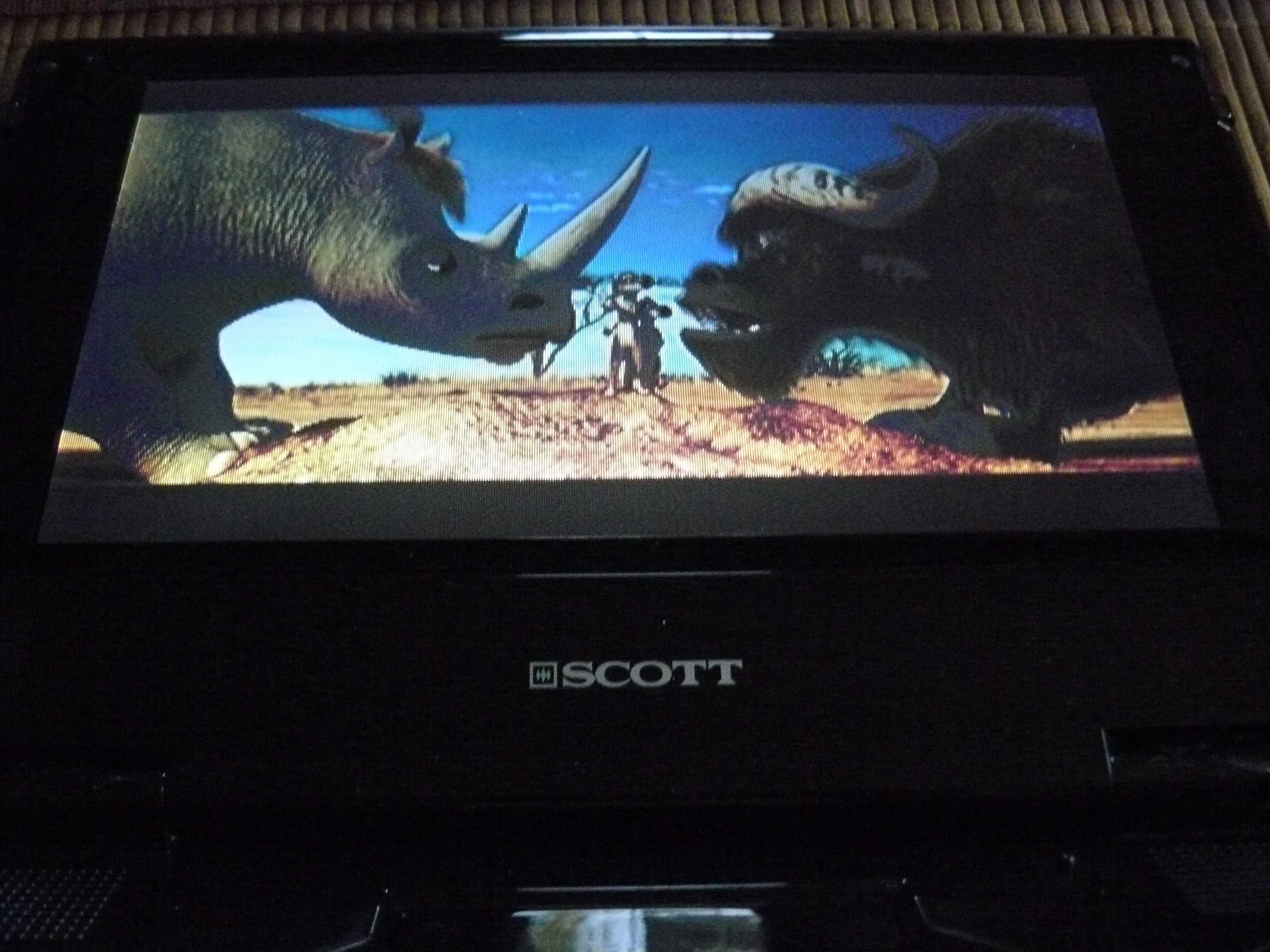 Odtwarzacz z ekranem dvd SCOTT  9 cali z usb , zasilanie 230/12 wolt