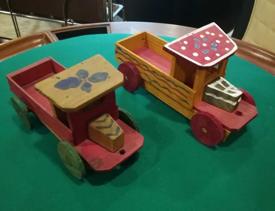 Brinquedos Vintage em Madeira