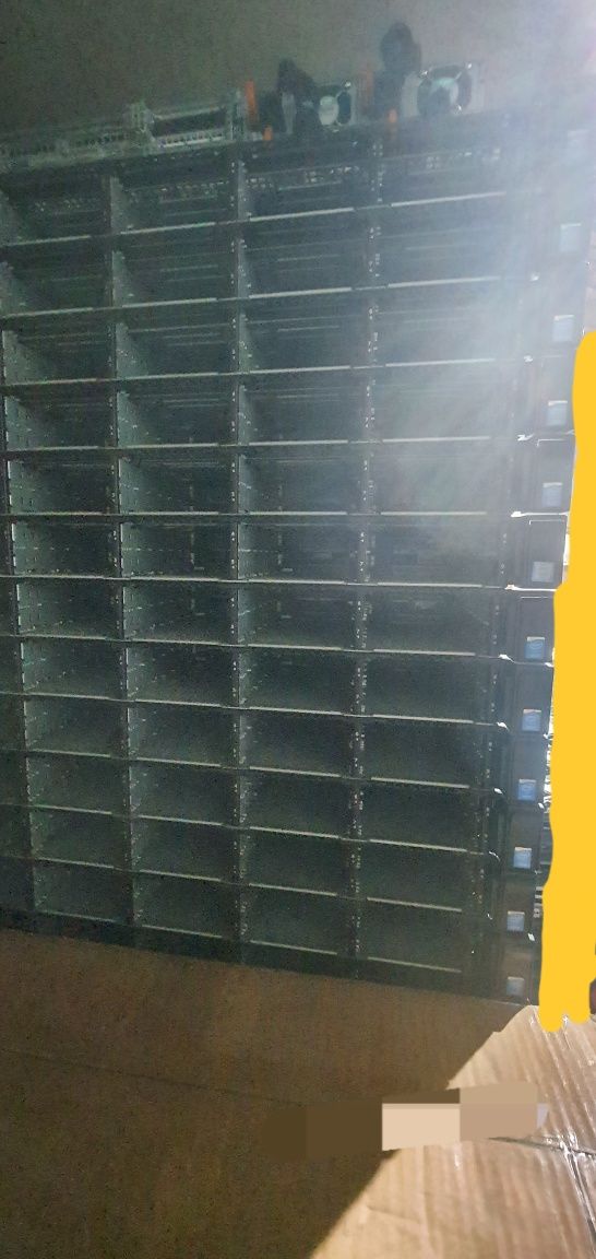 DELL R630 - 10 x Discos 2.5 | 40 vCPUs + 32GB DDR4