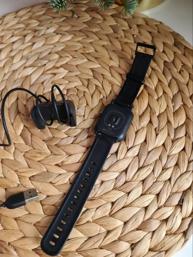 Часи Amazfit в гарному доглянотому стані.