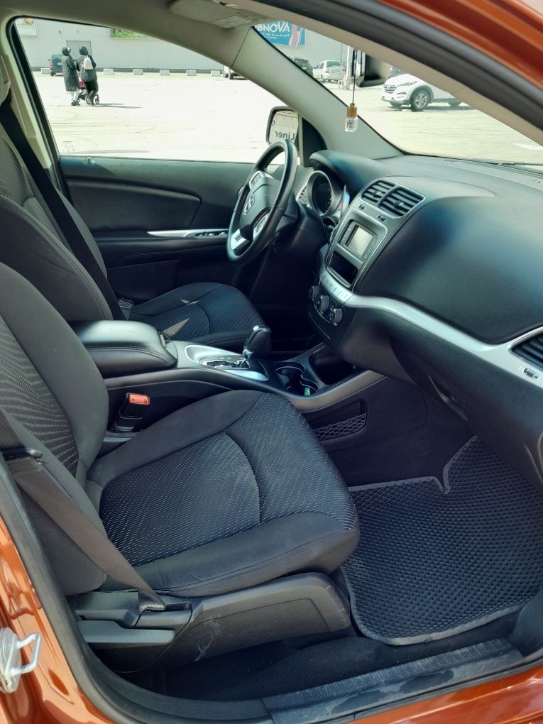 Дуже хороший автомобіль