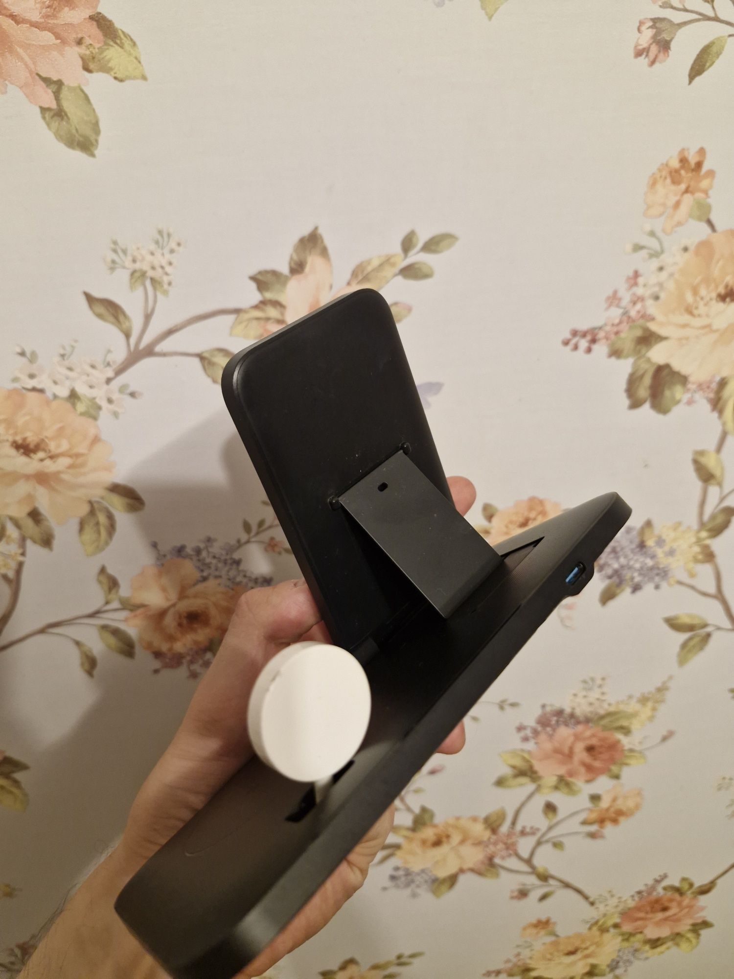 Док-станція Anker 335 Wireless Charger 3-in-1 Station