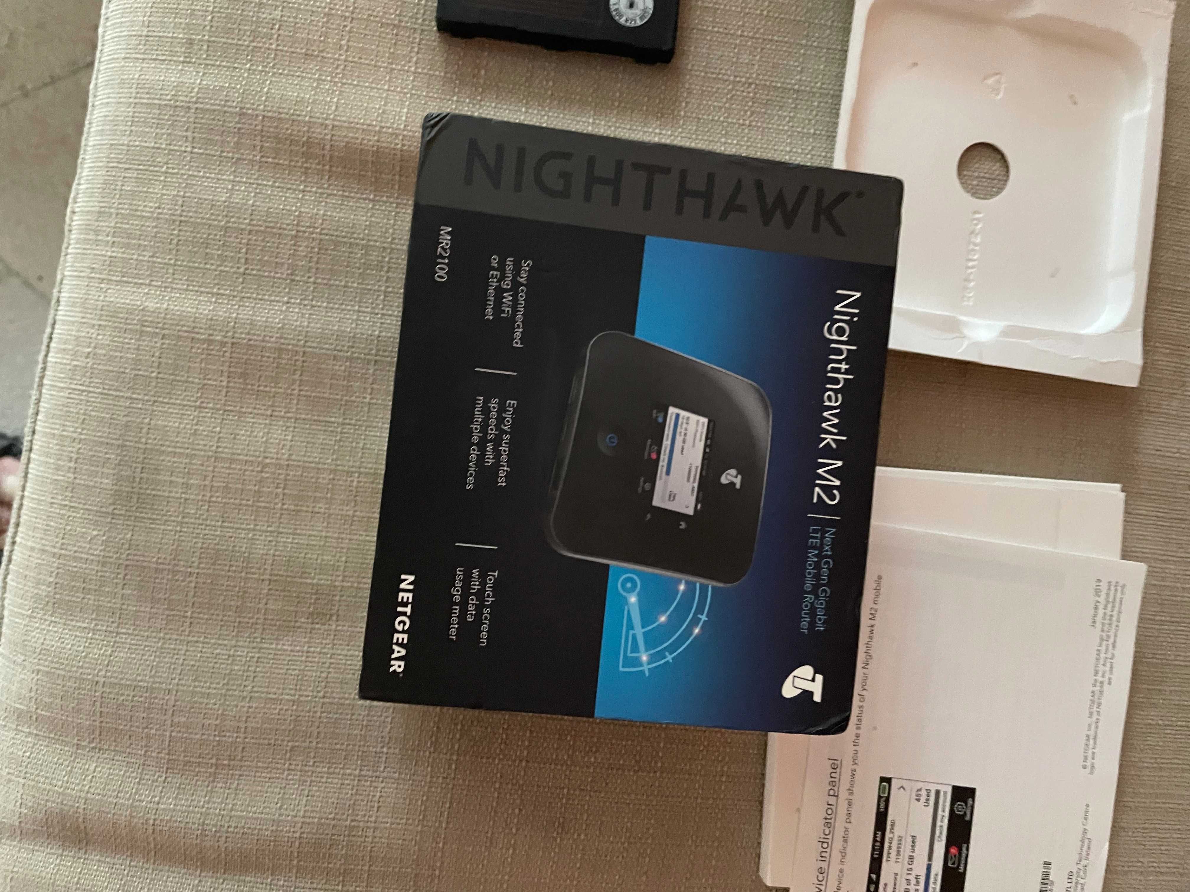 Router mobilny LTE Netgear Nighthawk M2 z futeralem