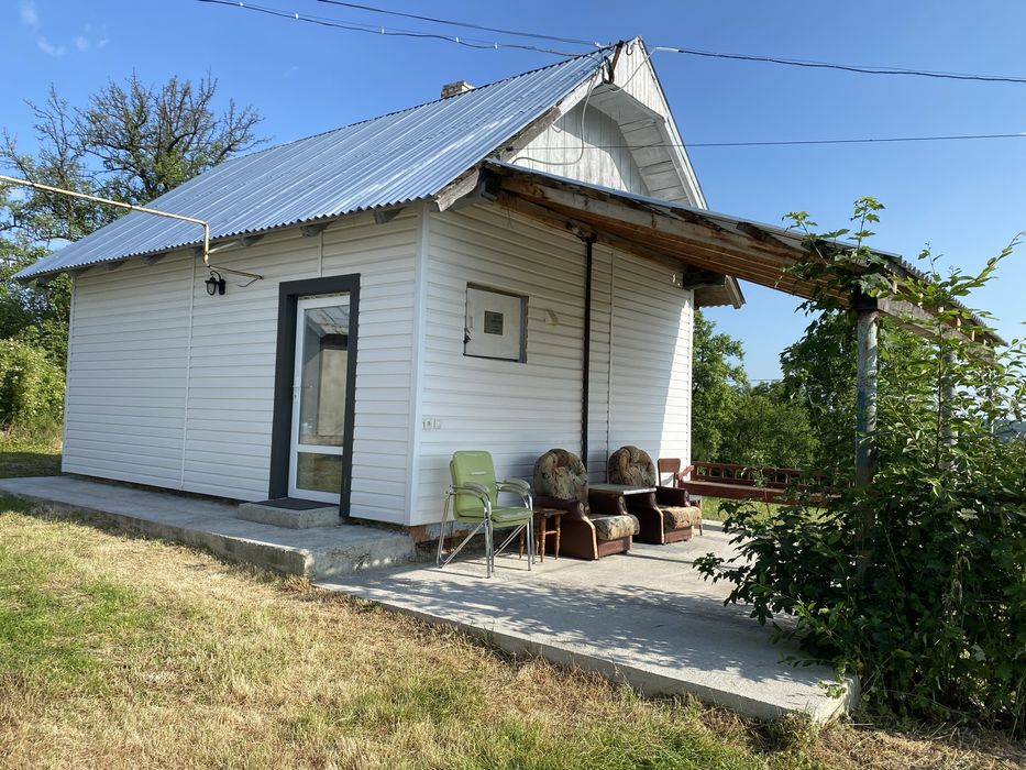 Здається в оренду однокімнатний будиночок