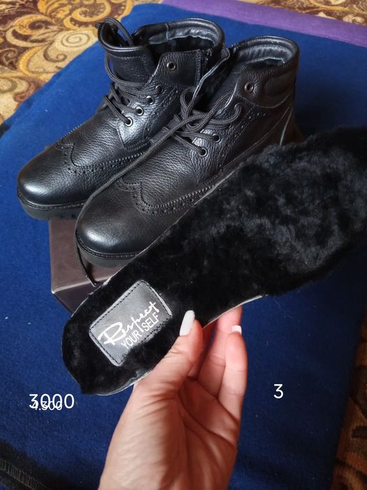 Продам мужскую зиммнюю обувь,кожа и мех натуральный, фирменные.