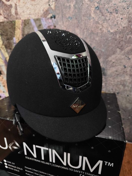 Kask jeździecki Quantinum chic granatowy lub czarny