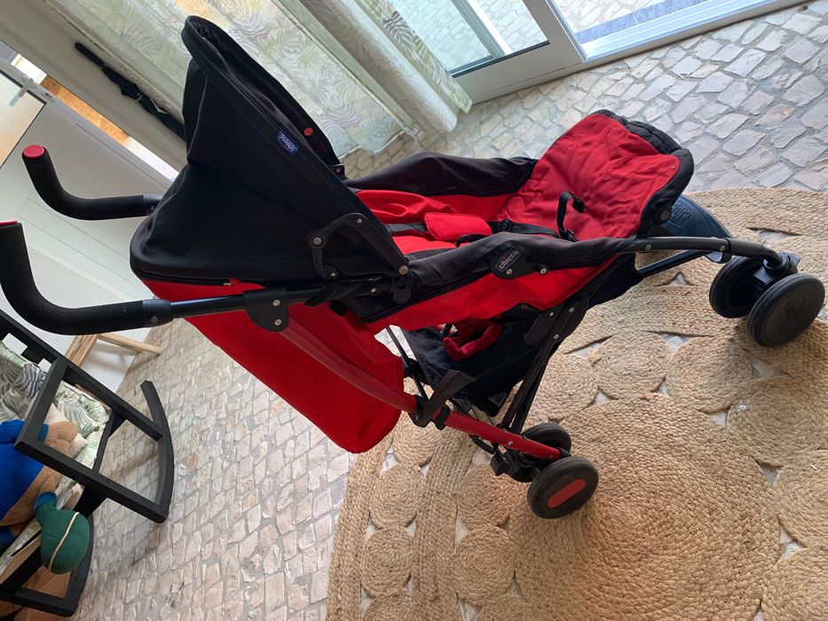 Carrinho de passeio compacto Chicco