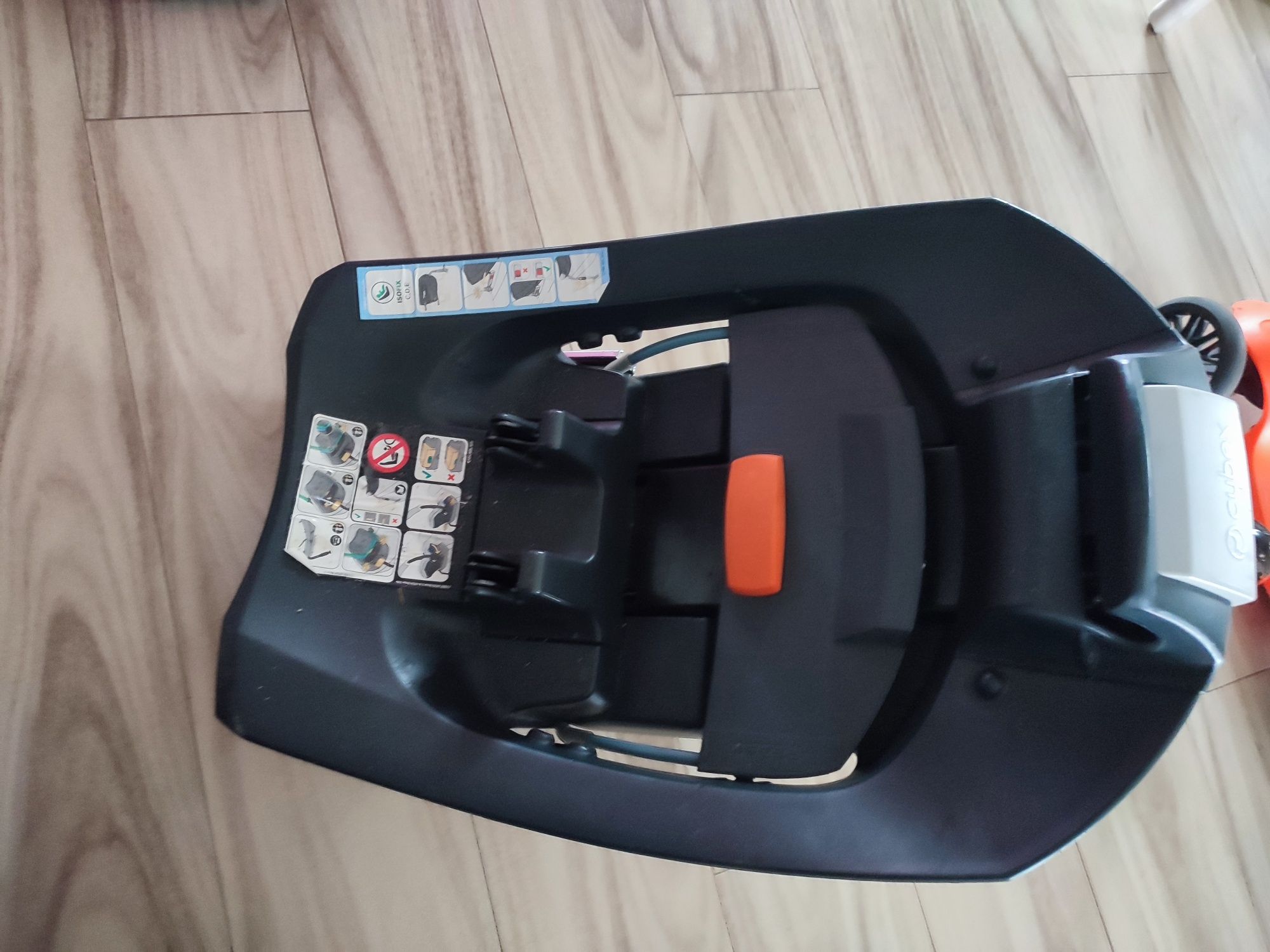 Fotelik nosidełko Cybex atom 5 Gold, baza Cybex