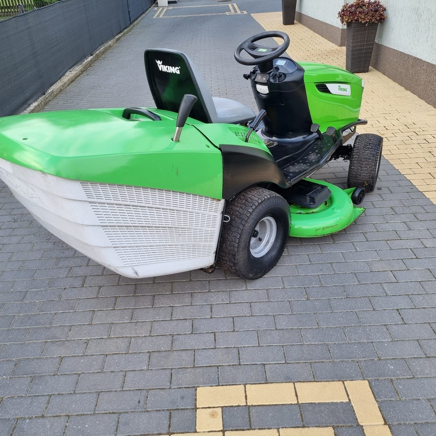 Kosiarka traktorek Viking Mt 6127 T6 v2 briggs hydro