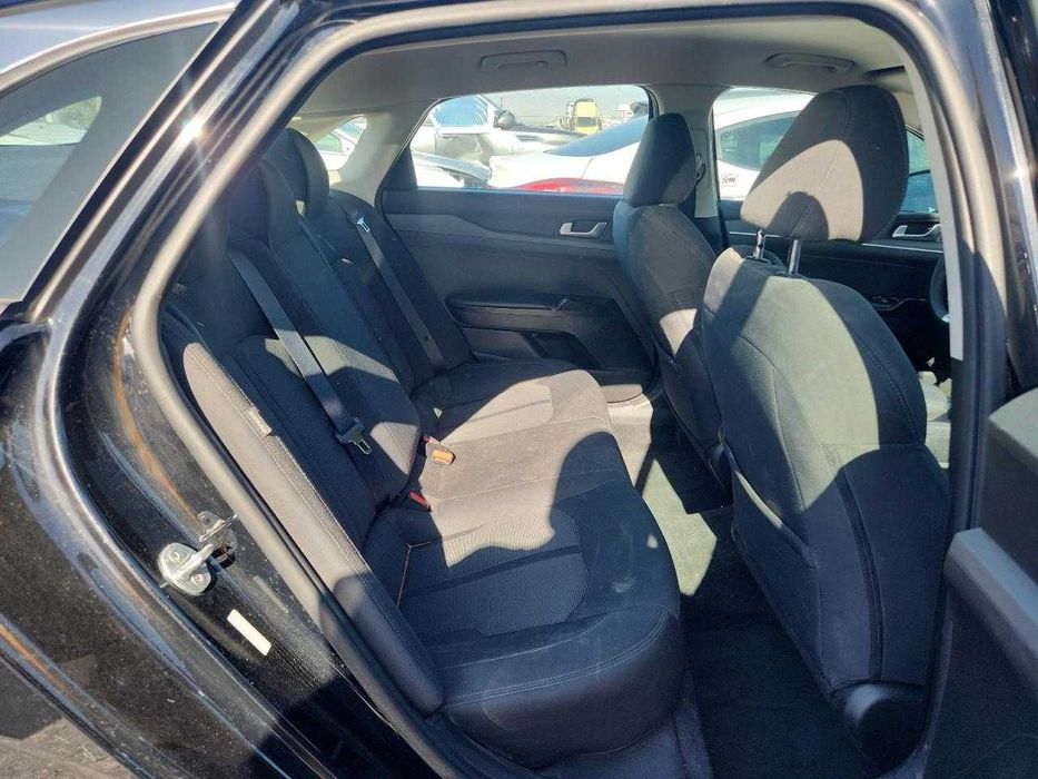 KIA K5 Lx   2021