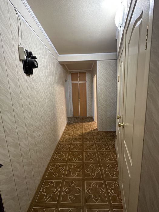 В районе  ТЦ «Орбита» Сдам 2х комн. кв-ру. 2 этаж, Космонавтов, 26