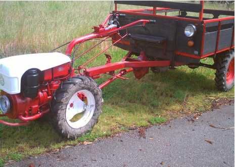 Motocultivador com atrelado