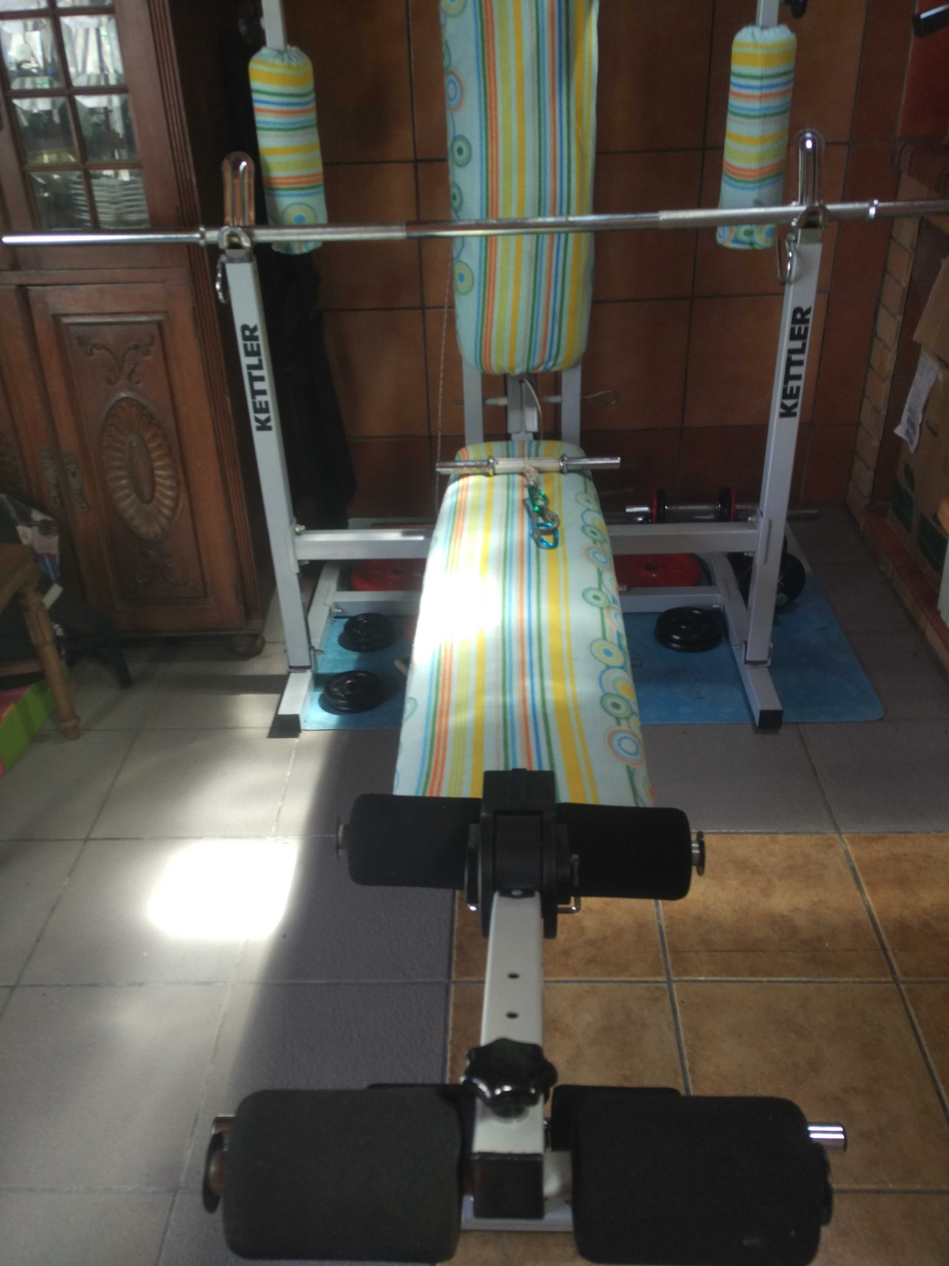 Vendo maquina musculação