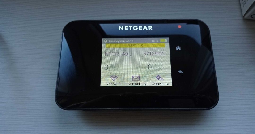 Router-Modem na kartę sim 4G LTE Netgear 810S + antena + 2 new baterie