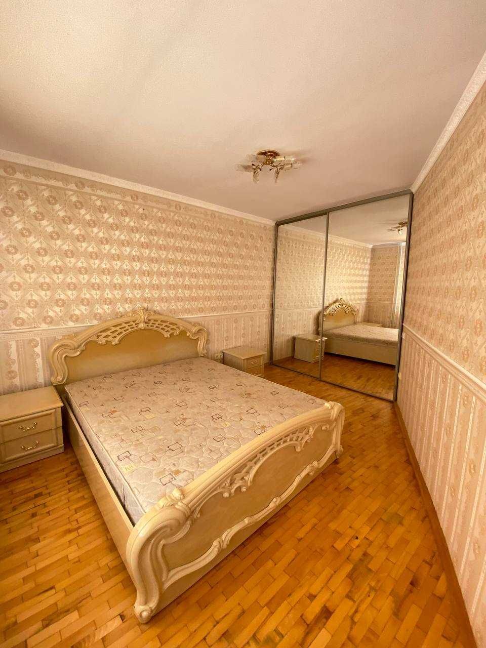 Продаж 4-кімнатної квартири