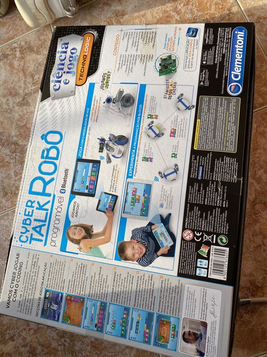 Robo cyber talk - Novo