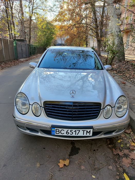 Продам Мерседес Бенц Е 211