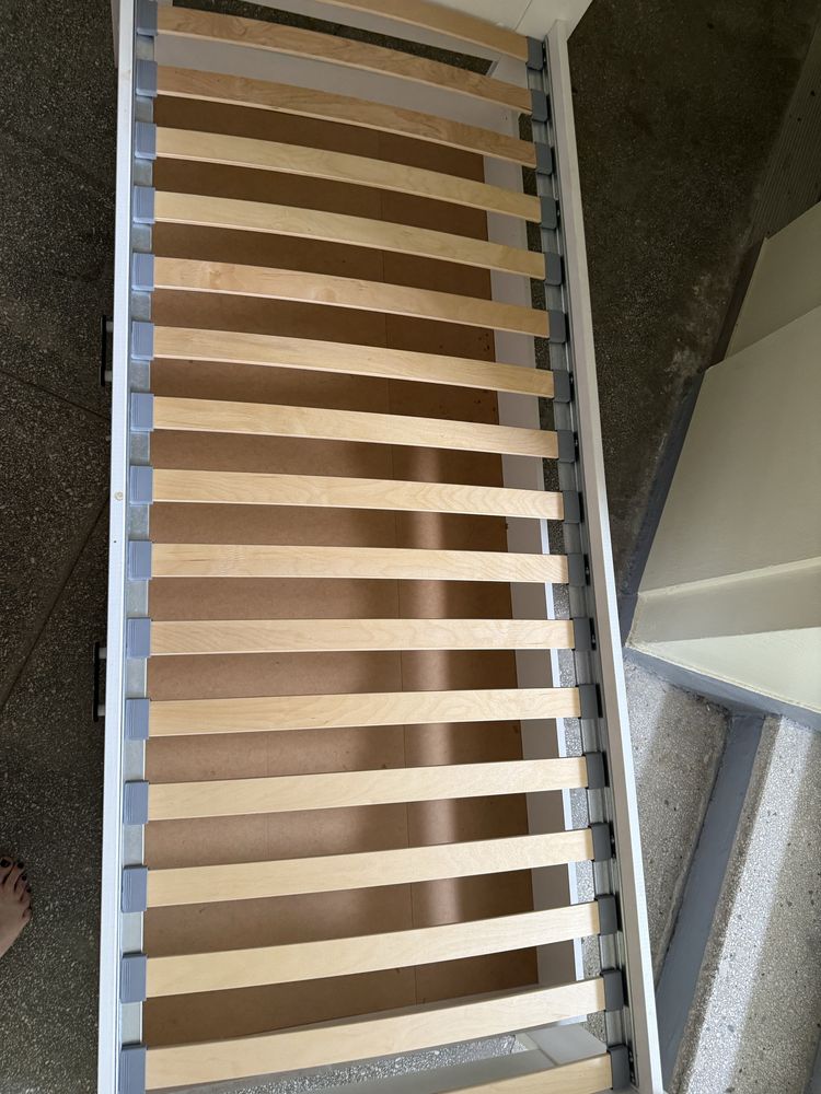 Łóźko białe z szufladą stan bdb 200x80