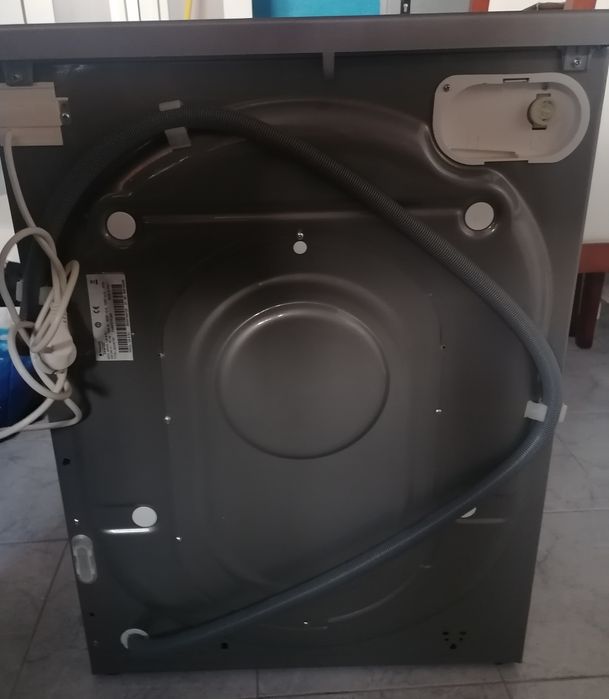 Máquina lavar roupa Ariston Hotpoint ARXXL1295 _ 7Kg - cor inox