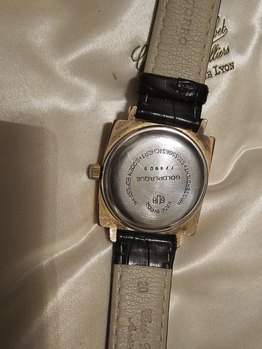 Zegarek Glashutte i katalogi Omega Longines Oris Tissot Eterna Certina