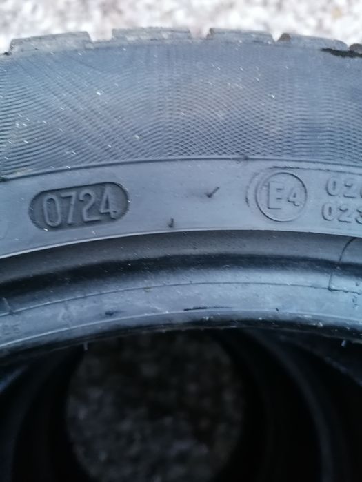 235/45/17 Continental 2024 rok zimowe
