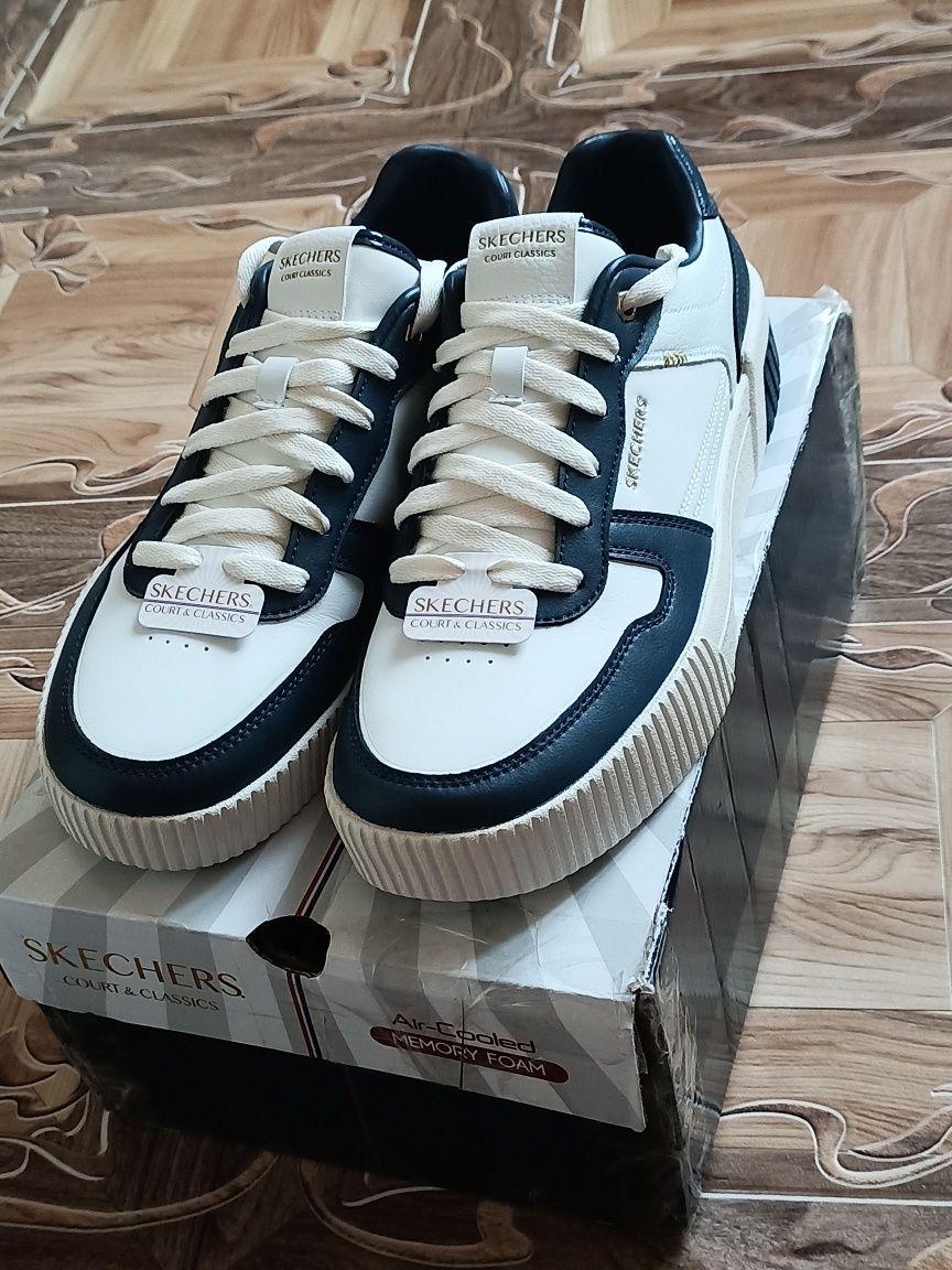 Кроссовки женские Skechers