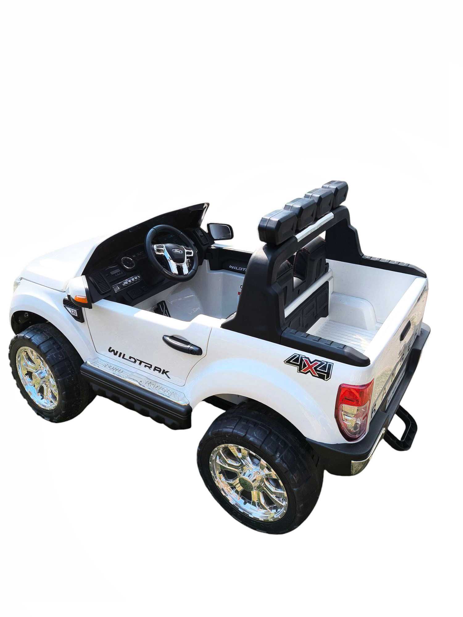 Samochód na akumulator dwuosobowy dla dzieci Ford Ranger 4x4 biały
