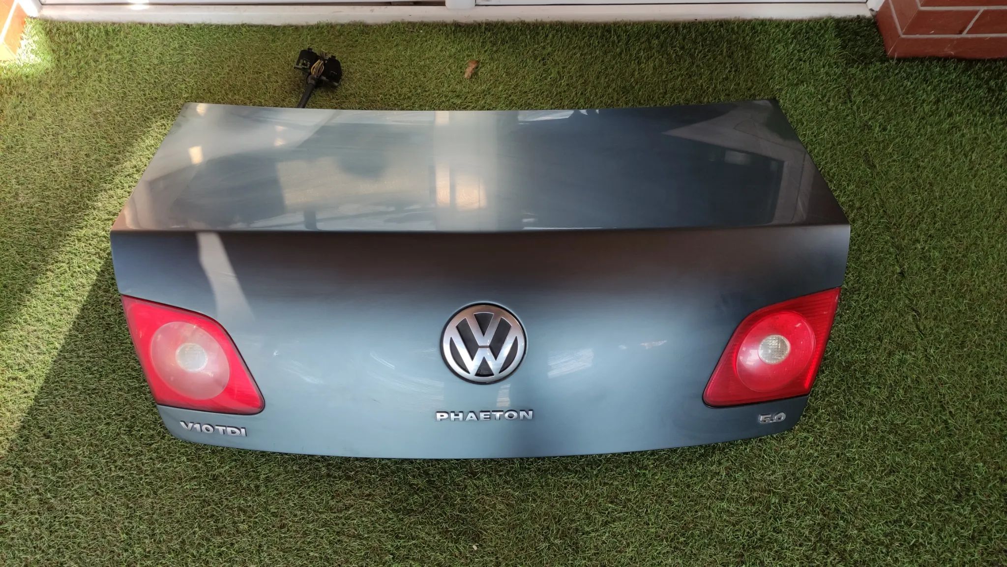 Klapa tylna bagażnika VW Phaeton V10 5.0 TDI kod: LR7T