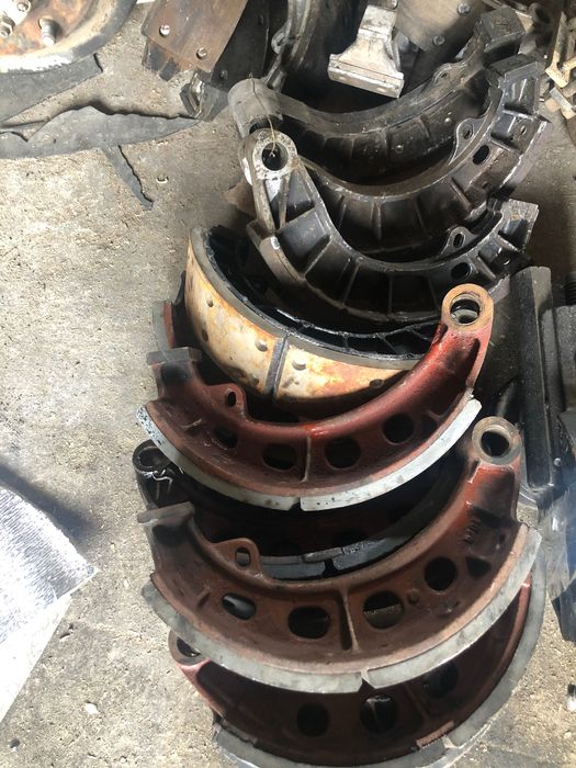 Продам колодки  зіл 131