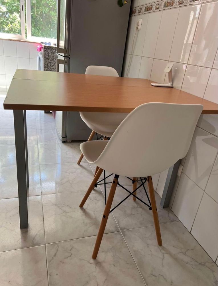 Mesa extensivel c/tampo madeira