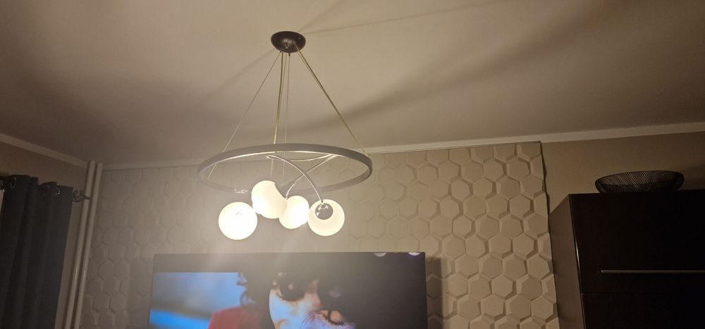 Żyrandol ( na stanie 2 szt)